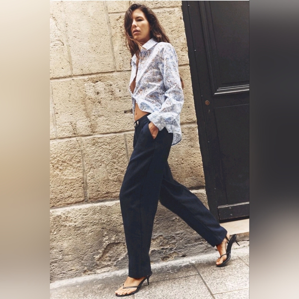 NWT Zara Navy Blue Trousers with Golden Buttons. Size M